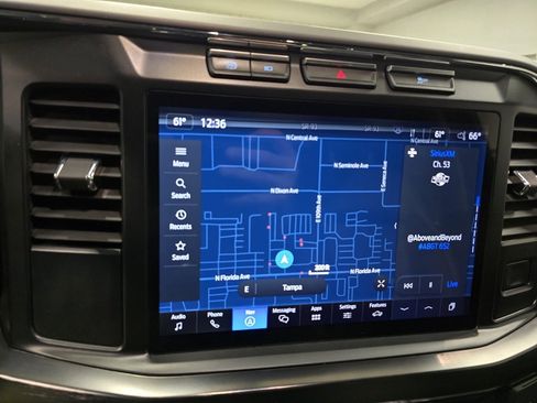 Used 2023 Ford F350 Lariat image 26