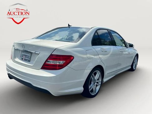 Used 2012 Mercedes-Benz C 250 Sedan image 5