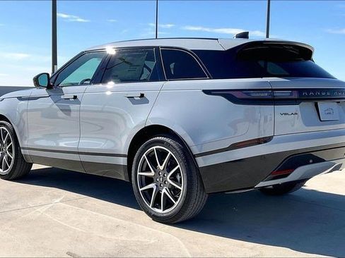 New 2026 Land Rover Range Rover Velar Dynamic SE image 3