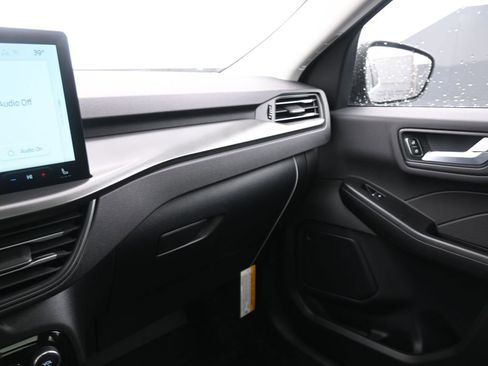 New 2026 Ford Escape SE w/ Class II Trailer Tow Package image 33