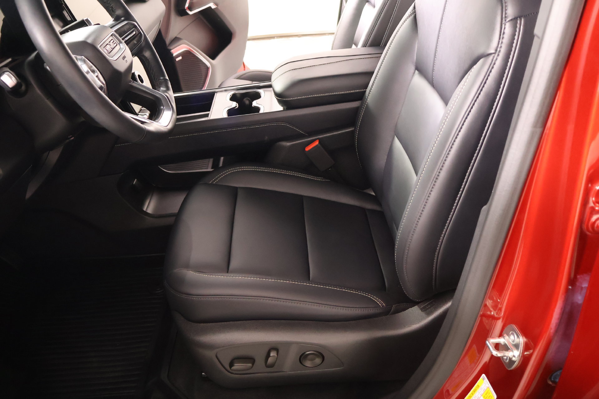Used 2026 GMC Acadia Elevation w/ Black Edition FWD image 11