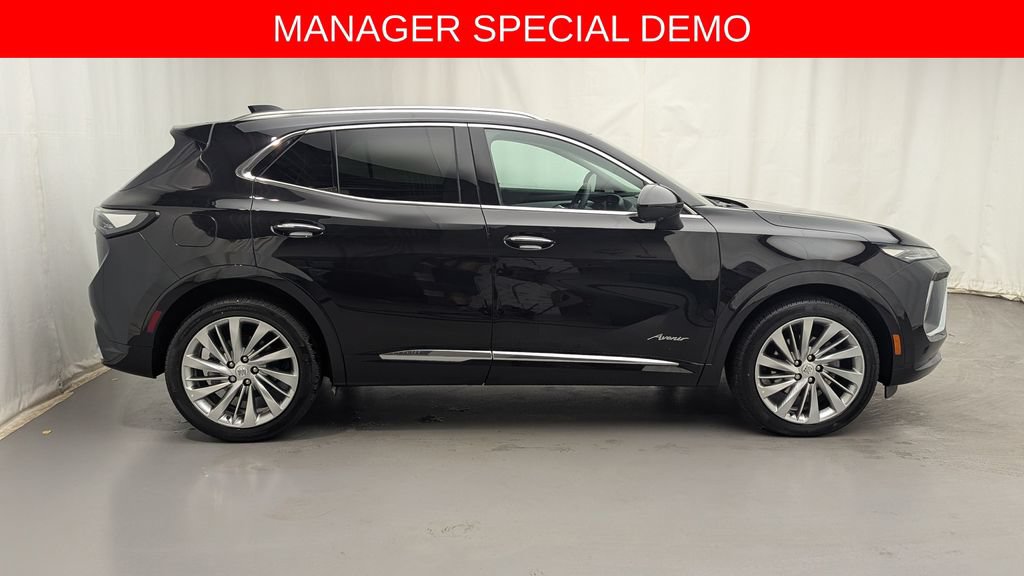 Used 2026 Buick Envision Avenir AWD/4WD image 2