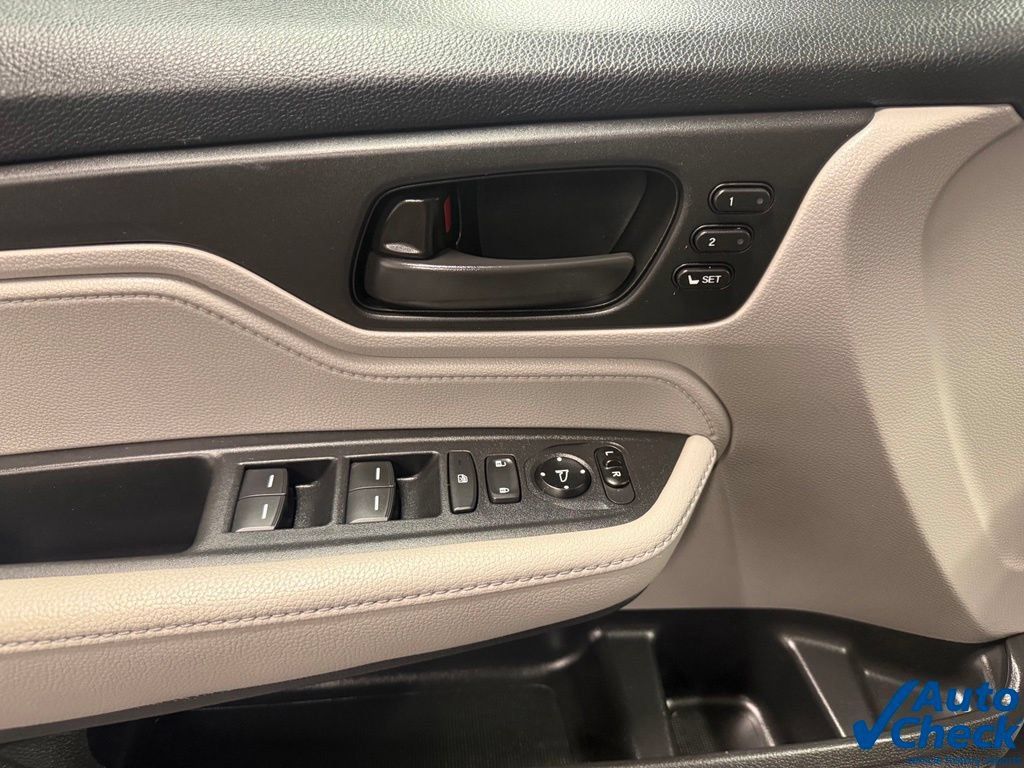 Used 2019 Honda Odyssey EX-L image 19