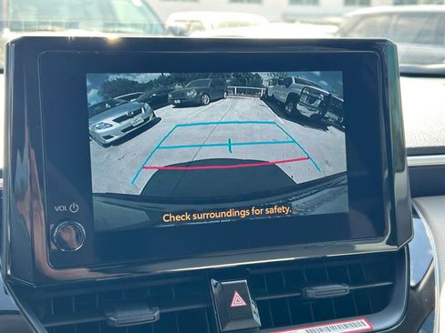 Used 2026 Toyota Corolla Cross L image 25