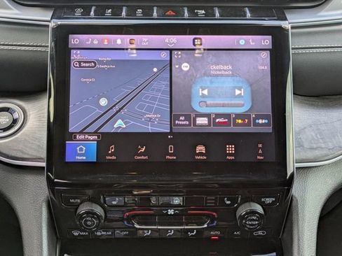 Used 2024 Jeep Grand Cherokee Limited AWD/4WD image 18