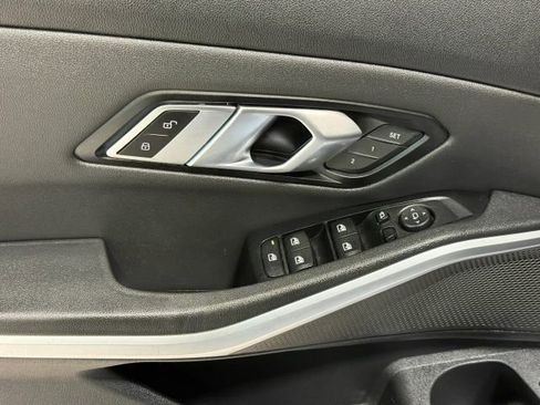 Used 2020 BMW 330i Sedan w/ Convenience Package image 13