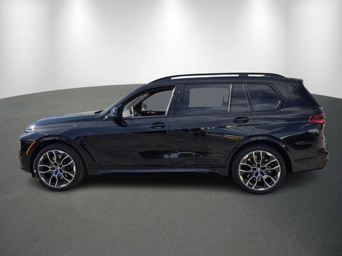 New 2026 BMW X7 M60i image 4