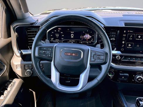 Used 2025 GMC Sierra 1500 Elevation AWD/4WD image 6