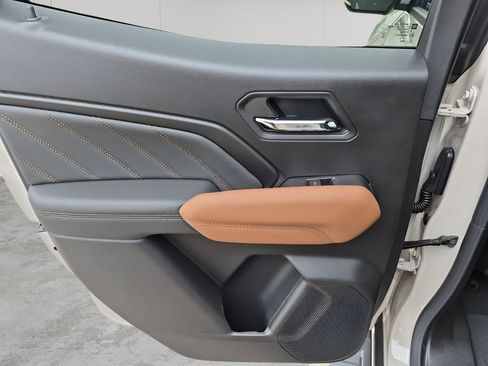 New 2026 GMC Canyon AT4 w/ Technology Plus Package image 17