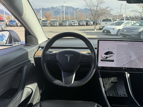 Used 2020 Tesla Model 3 Long Range image 20