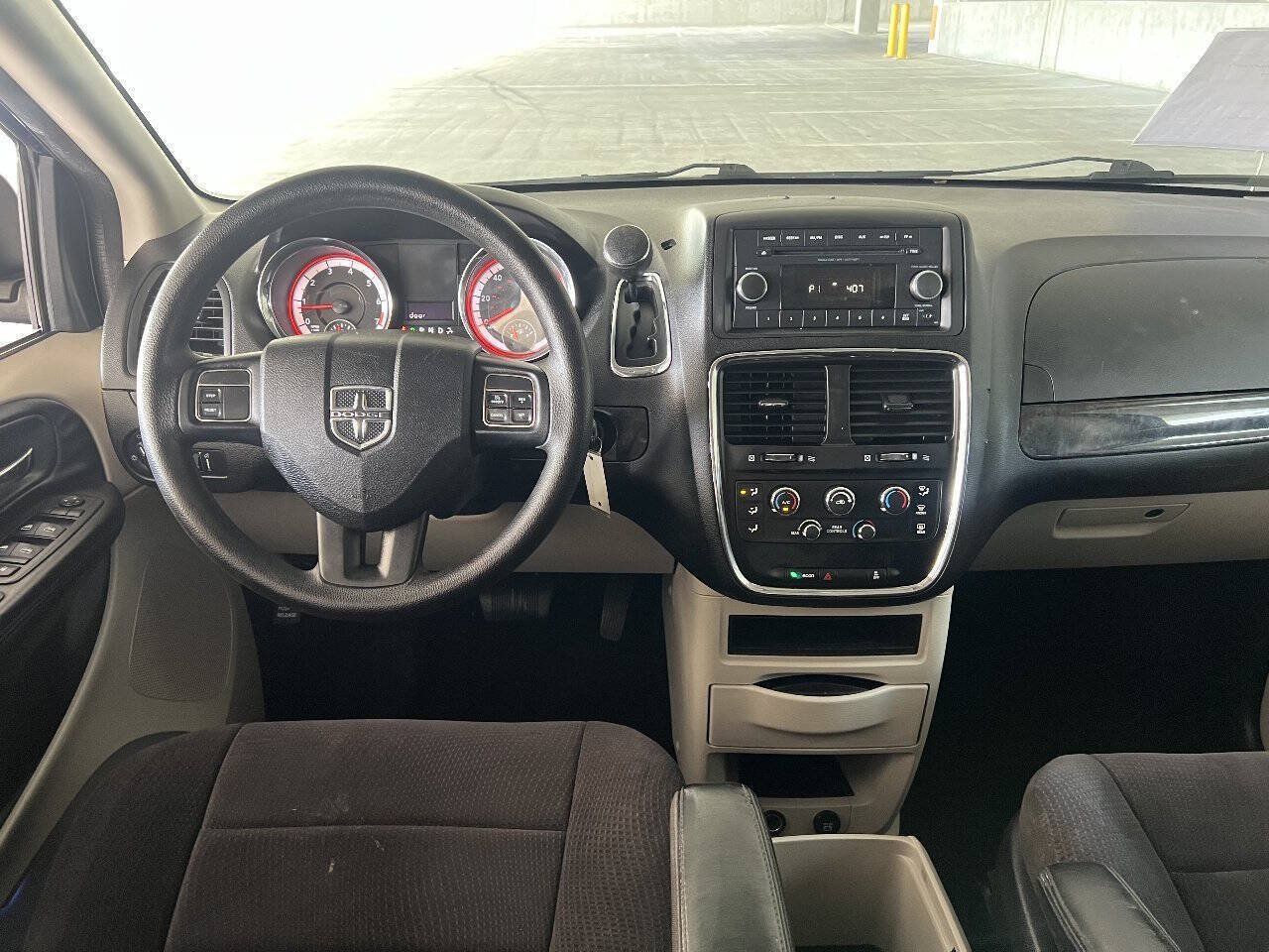 Used 2013 Dodge Grand Caravan SE FWD image 14