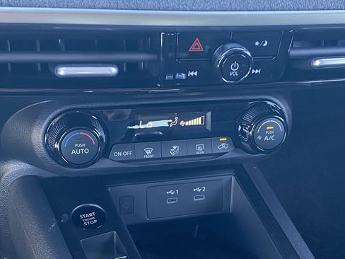 New 2026 Nissan Kicks SV image 28