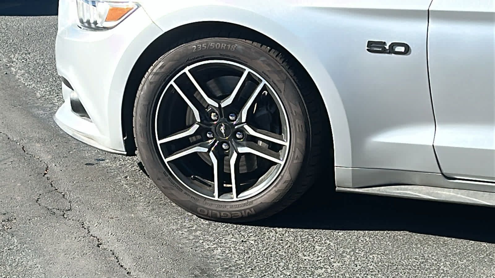 Used 2015 Ford Mustang GT Premium RWD image 9