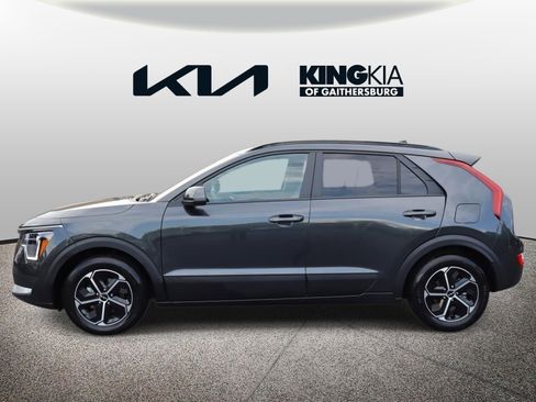 Certified 2024 Kia Niro LX FWD image 7