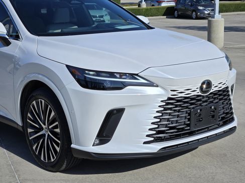 Used 2024 Lexus RX 350 Premium Plus w/ Convenience Package FWD image 9