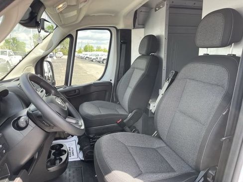 Used 2025 RAM ProMaster 2500 w/ Safety Group FWD image 4