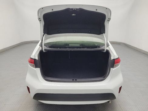 Used 2022 Toyota Corolla LE FWD image 29