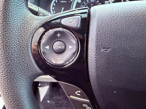 Used 2016 Honda Accord LX image 19