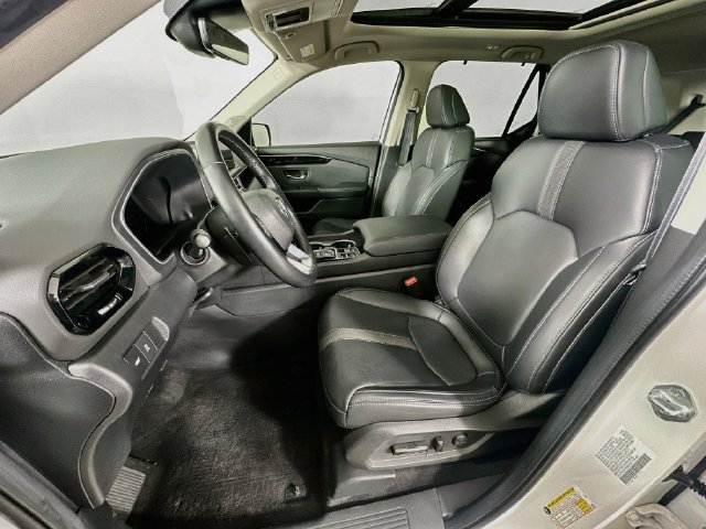 Certified 2024 Honda Pilot Touring image 31