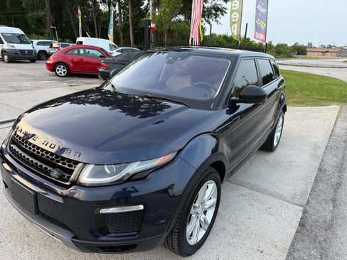 Used 2016 Land Rover Range Rover Evoque SE Premium image 2