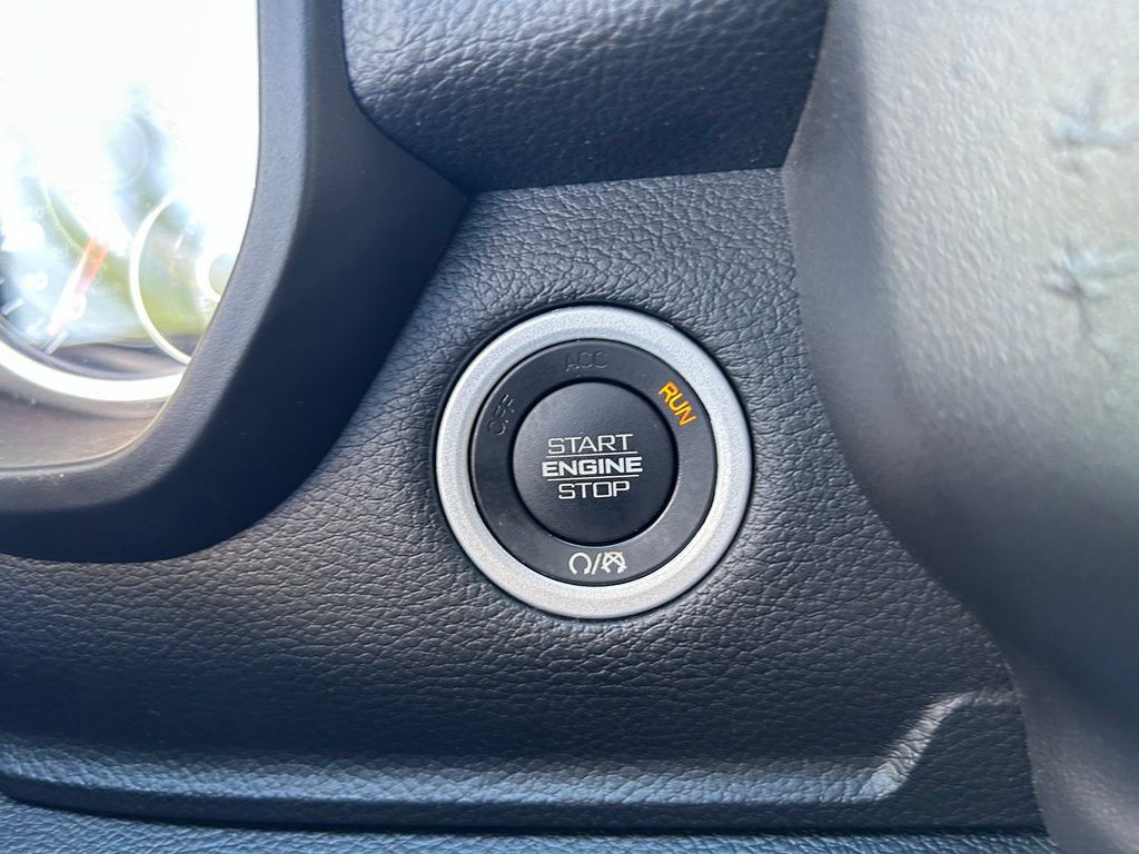 Used 2021 RAM 1500 Big Horn AWD/4WD image 30