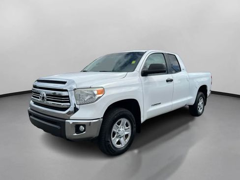Used 2016 Toyota Tundra SR5 AWD/4WD image 5