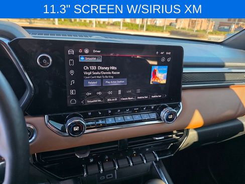 Used 2023 GMC Canyon AT4 w/ AT4 Premium Package image 16