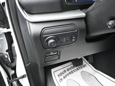 Used 2024 Jeep Wagoneer Series II AWD/4WD image 28