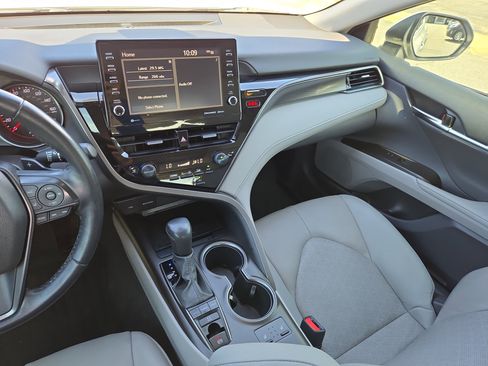 Used 2021 Toyota Camry XSE FWD image 22