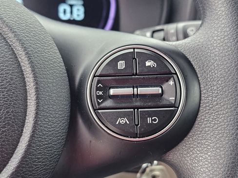Used 2025 Kia Soul LX image 21