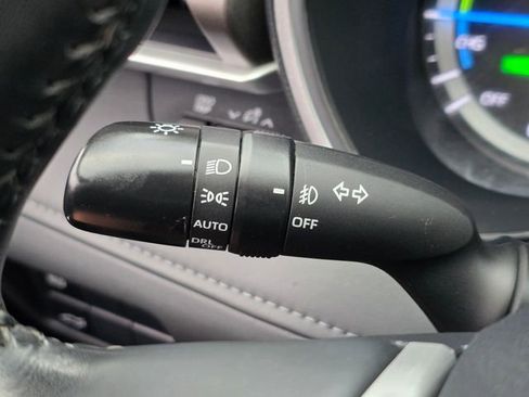 Used 2023 Toyota Highlander XLE AWD/4WD image 41
