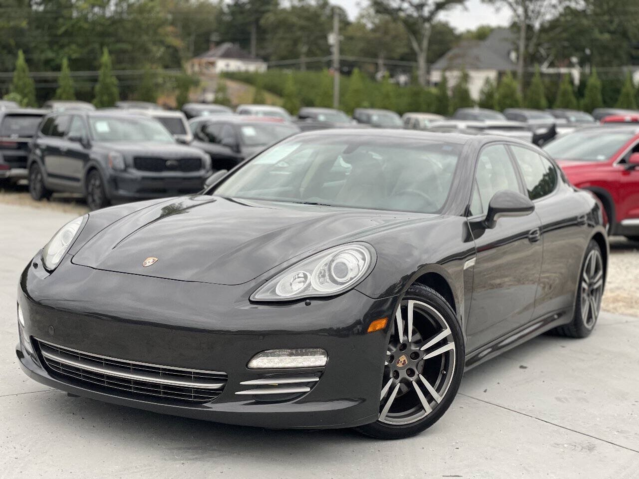 Used 2013 Porsche Panamera Platinum Edition RWD image 3