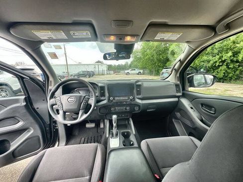 Used 2022 Nissan Frontier S w/ Technology Package RWD image 19
