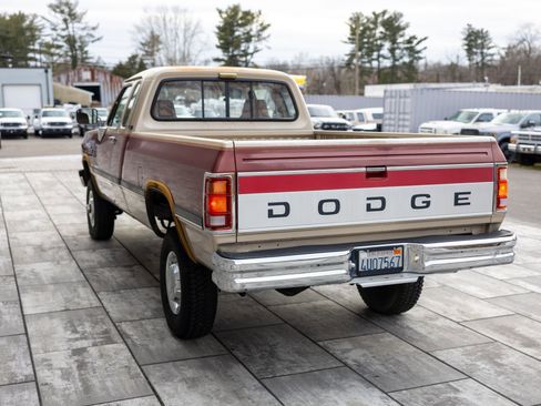 Used 1993 Dodge D/W Truck 250 image 19