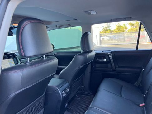 Used 2024 Toyota 4Runner TRD Off-Road Premium w/ Moonroof Package AWD/4WD image 25