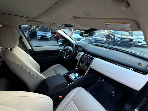 Used 2023 Land Rover Discovery Sport S image 42