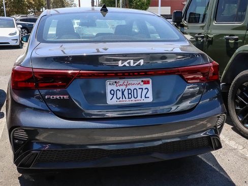 Used 2023 Kia Forte LXS FWD image 8