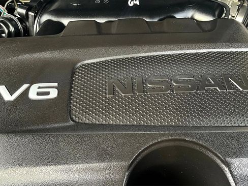 Used 2024 Nissan Pathfinder Platinum w/ Cargo Package image 34