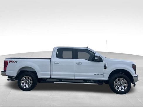 Used 2019 Ford F250 Lariat w/ Chrome Package image 8