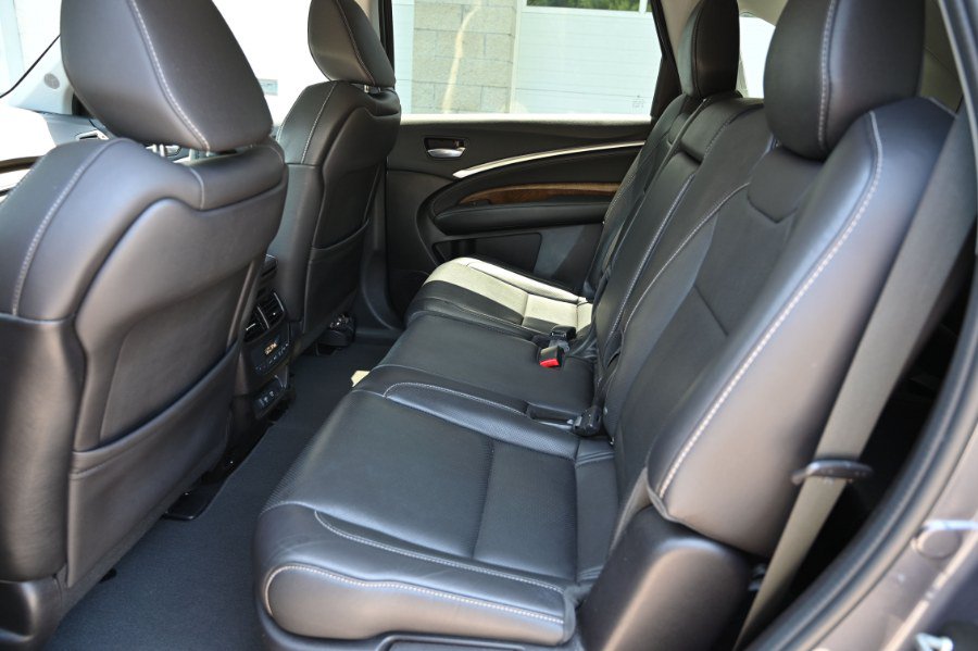 Used 2020 Acura MDX w/ Technology Package AWD/4WD image 19
