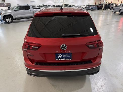 Certified 2023 Volkswagen Tiguan SE w/ Panoramic Sunroof Package FWD image 7