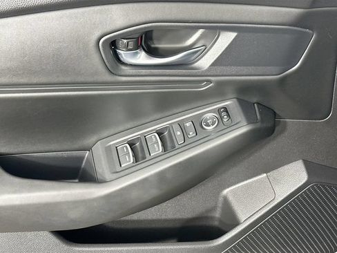 Used 2023 Honda Accord EX image 24