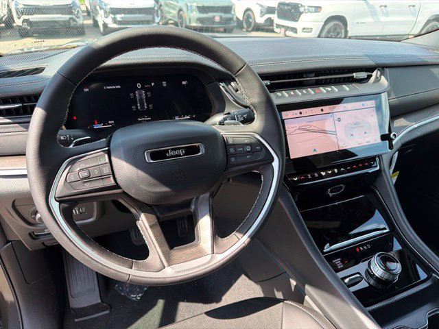 New 2026 Jeep Grand Cherokee Altitude AWD/4WD image 17