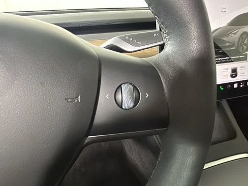 Used 2023 Tesla Model 3 Standard Range RWD image 18