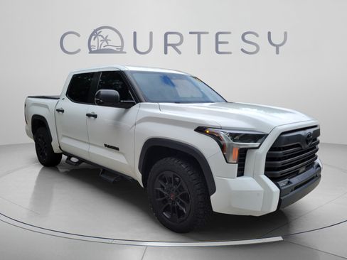 Used 2024 Toyota Tundra SR5 w/ SR5 Convenience Package RWD image 4