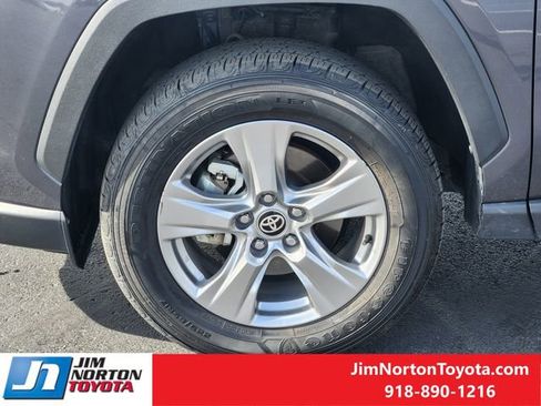 Used 2025 Toyota RAV4 XLE image 13