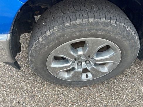 Used 2021 RAM 1500 Big Horn AWD/4WD image 2