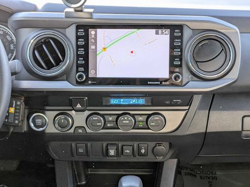 Used 2023 Toyota Tacoma TRD Sport image 34