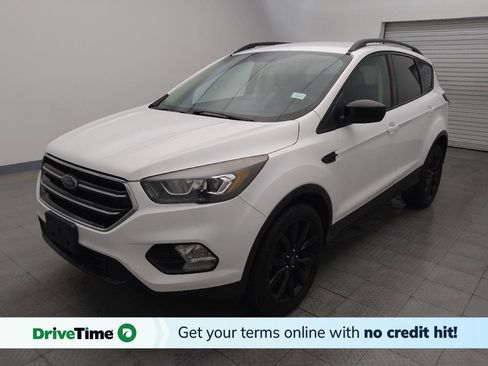 Used 2017 Ford Escape SE w/ Equipment Group 201A image 1