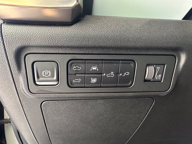 Used 2025 GMC Hummer EV 3X AWD/4WD image 34